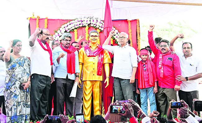 ప్రజలకు తోడుగా నిలిస్తేనే గుర్తింపు