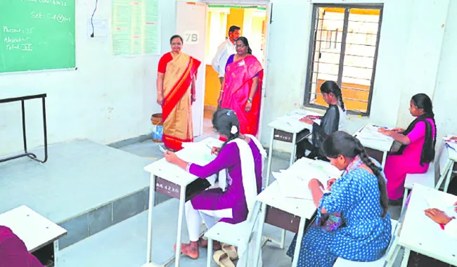 మాస్‌ కాపీయింగ్‌ జరిగితే వేటే 