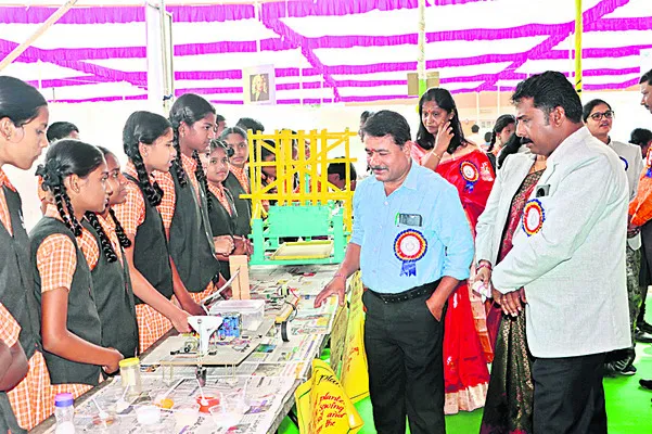 సృజనాత్మకతను వెలికి తీయాలి