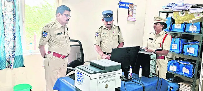 ఇసుక అక్రమ రవాణాపై ఉక్కుపాదం 