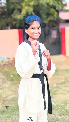 జాతీయ స్థాయి తైక్వాండో పోటీలకు ఎంపిక 