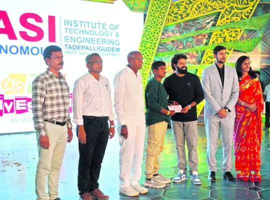 తెలుగు సాహిత్యం అజరామరం 