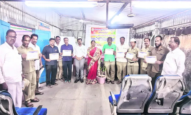 సమష్టి కృషితోనే మెరుగైన సేవలు 