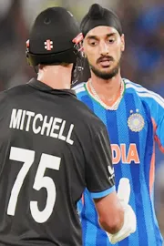 Even if he hadnt said sorry: Gambhir on Arshdeep Daryl Mitchell clash