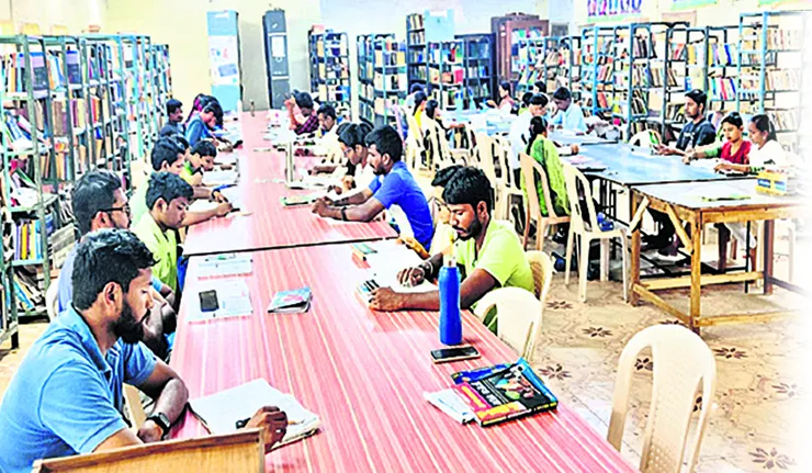 ఉద్యోగ ఆరాటం.. నగరంలో పోరాటం 