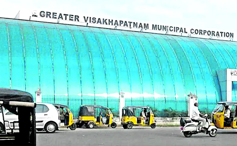 ప్రత్యేకాధికారుల చేతుల్లోకి ‘పురపాలన’