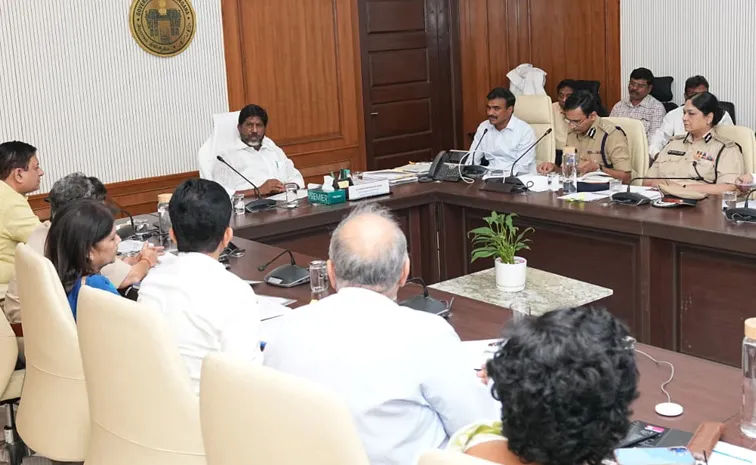 త్రీ ట్రిలియన్ డాలర్ ఎకానమీ సాధనలో పోలీస్ శాఖ పాత్ర కీలకం