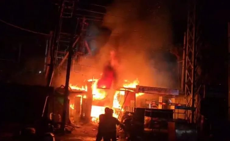 టోలిచౌకిలో భారీ అగ్నిప్రమాదం