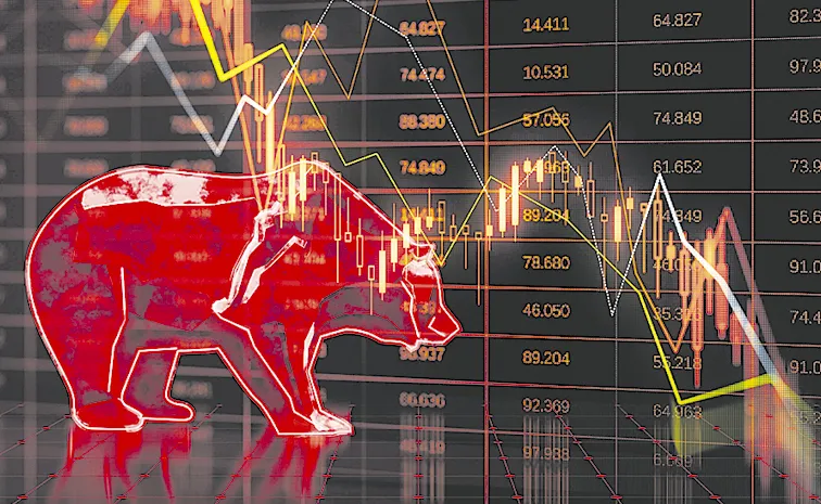 Stock Market: Sensex Crashes 1471 Points1