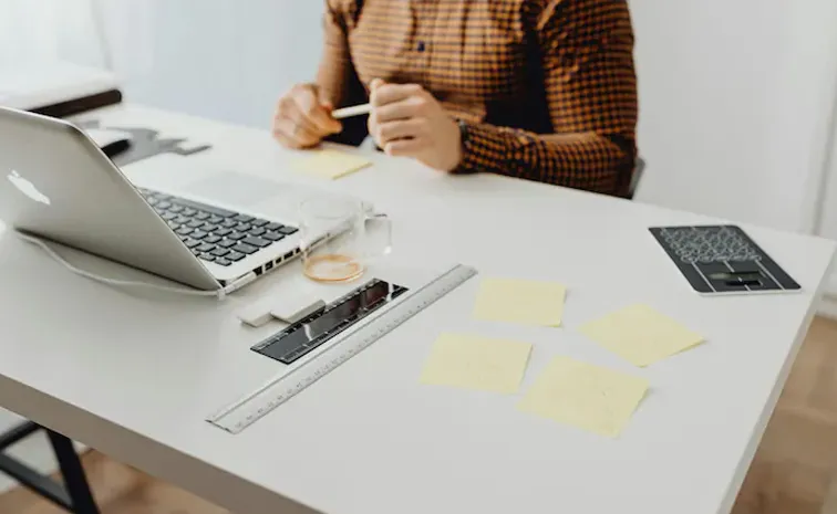 Employee Requests Sick Leave Founder Rejects It And Orders HR To Dock Pay2