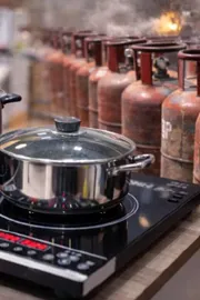 LPG Crisis Drives Massive Demand for Induction Stoves Before Ugadi Ramzan