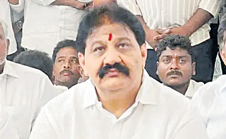 ఒక్క ప్రశ్నకైనా బదులివ్వగలరా?