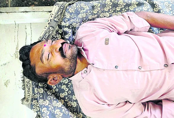 భార్య కాపురానికి రావడం లేదని మరొకరు..
