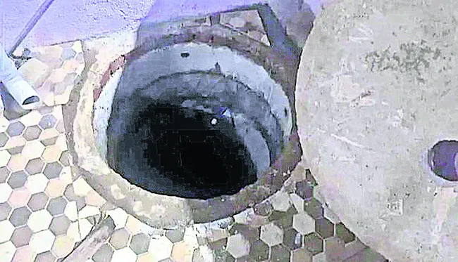 ముగ్గురి ఊపిరి తీసిన  ఇంకుడు గుంత 