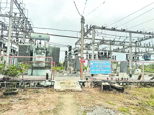 సిబ్బంది కొరతతో ఇబ్బంది 