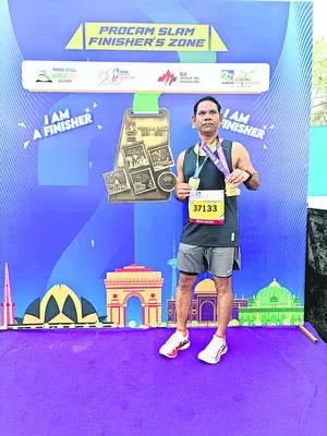 పతకాల వేటలో తహసీల్దార్‌