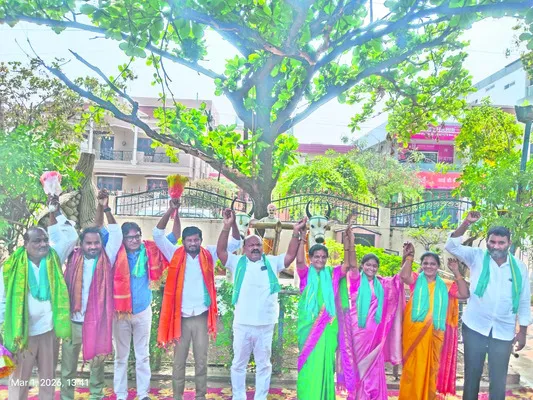 మున్నూరు కాపులు ఐక్యంగా ఉండాలి 