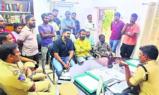 పండుగను ప్రశాంతంగా జరుపుకోవాలి