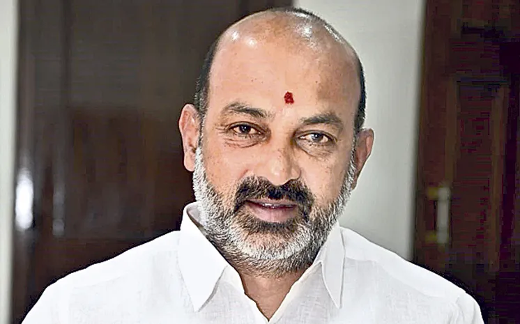 Route via Muscat opens for Gulf NRIs to return home:  Union Minister Bandi Sanjay