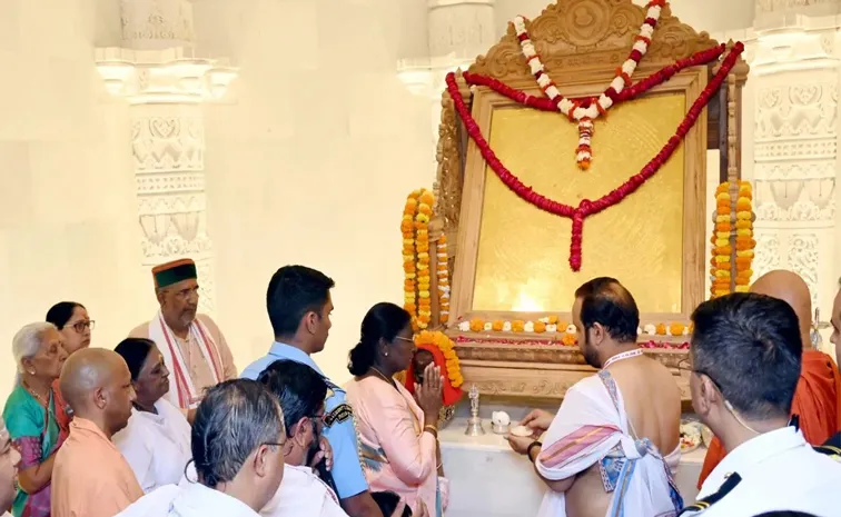 Droupadi Murmu visited Shri Ram Janmbhoomi Mandir at Ayodhya