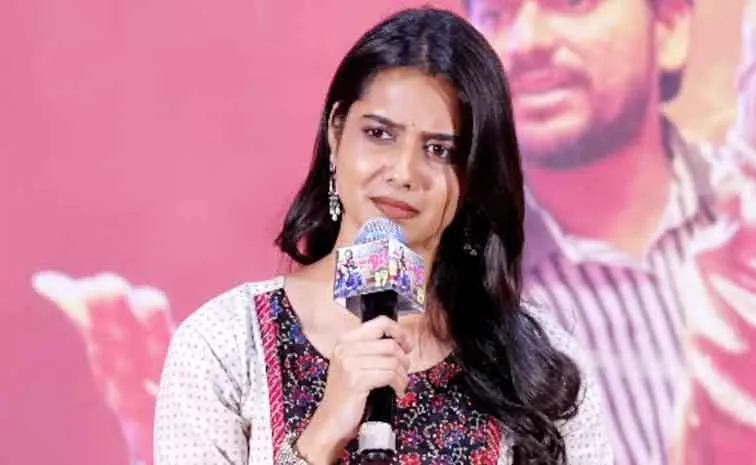 తమిళ హీరోలతో రొమాన్స్‌.. తెలుగు హీరోలపై కోపం?