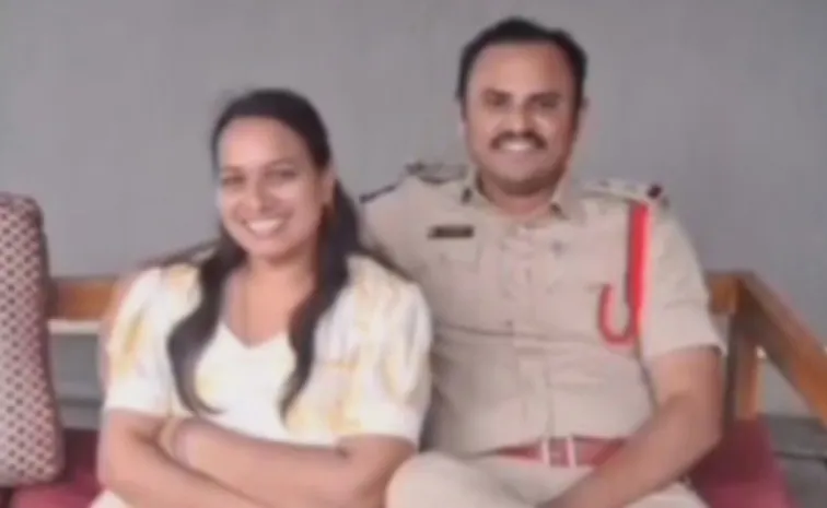 కరీంనగర్‌ టూ టౌన్‌ ఎస్‌ఐ చంద్రశేఖర్‌ ఆత్మహత్య