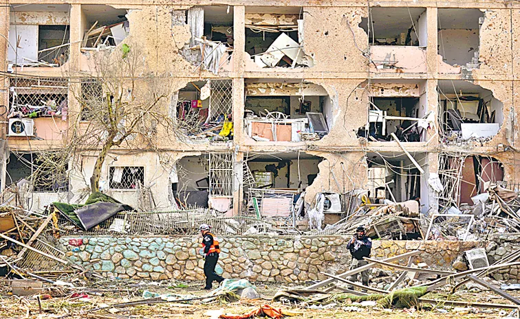 ఇజ్రాయెల్‌ అణు కేంద్రమే లక్ష్యంగా... క్షిపణుల వర్షం 