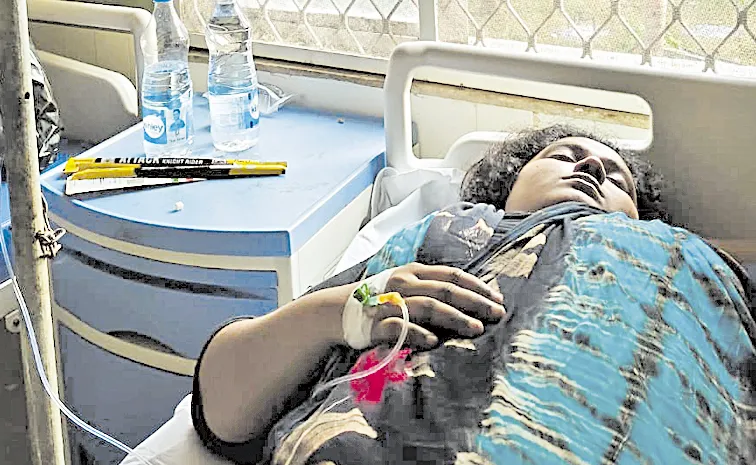 ‘దీన్ని తన్ని స్టేషన్‌లో వేయండి’