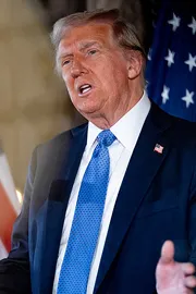 Oil Futures Tumble 13 Percent After Trump Iran Comments