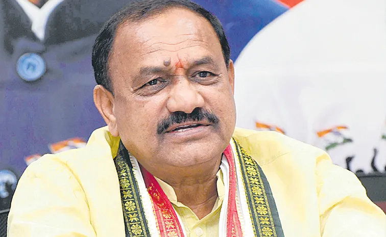 టీపీసీసీ త్రిముఖ వ్యూహం