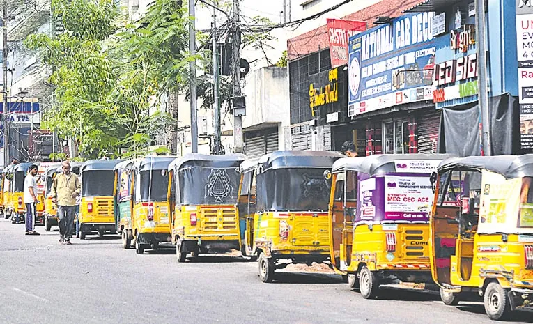 gas-shortage in hyderabad affects auto drivers hotels and households