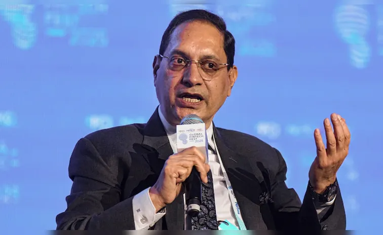 స్వతంత్ర డైరెక్టర్లు బాధ్యతగా మెలగాలి: సెబీ