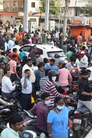 Fuel Queues in Telangana Oil Supply Concerns Dealers Clarify Credit Limits
