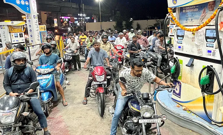 no fuel shortage in hyderabad says cp vc sajjanar panic buying causes rush at petrol bunks