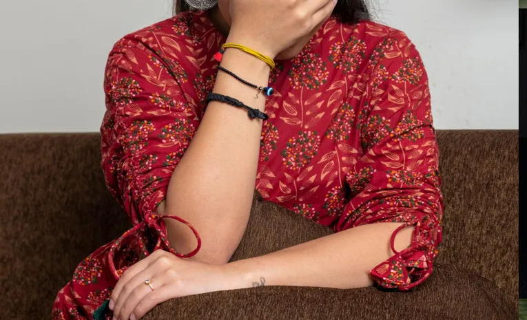 సహకరించకపోతే జీవితం నాశనం చేస్తా..!