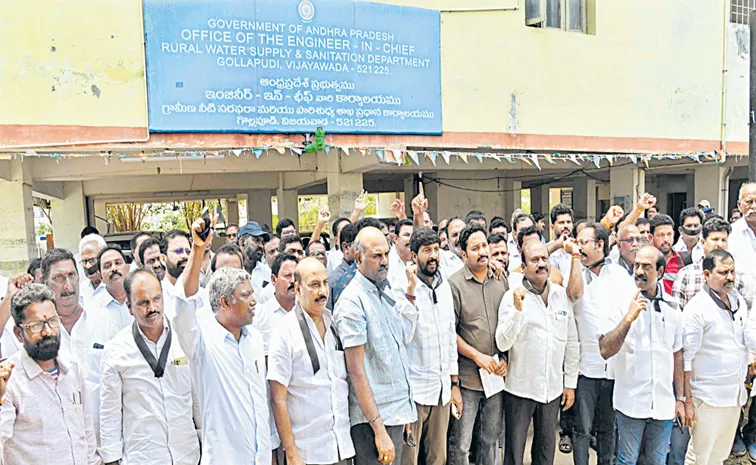 బిల్లులివ్వండి బాబూ!