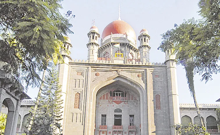 కూల్చివేతల కేసులో మధ్యంతర ఉత్తర్వులు ఇవ్వలేం