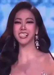 Miss Grand Thailand's Teeth Fall Off On Stage Goes Viral