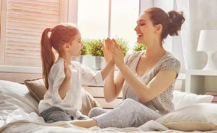 Parenting Tips : పిల్లల్ని పొగడాలా? తిట్టాలా?