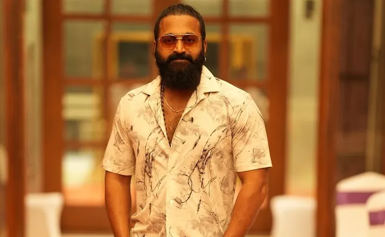 Rishab Shetty Unfollow rukmini vasanth in instagram account