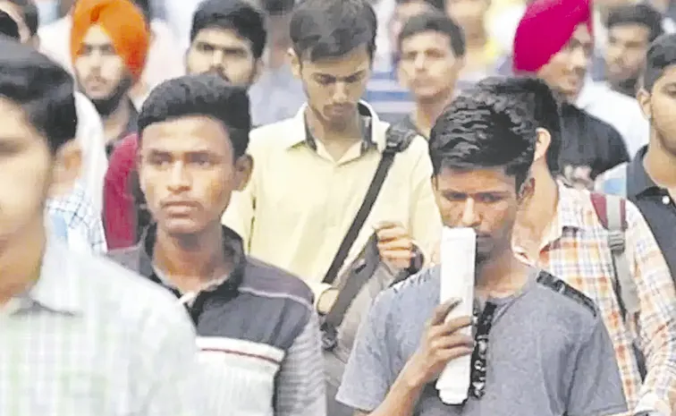 India unemployment rate dropped to 3. 1 Percentage in 2025