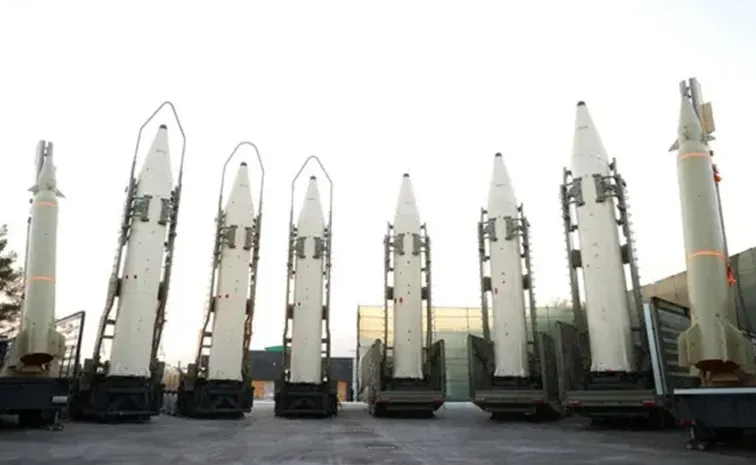 iran deploys fateh2 hypersonic missile amidst tensions In west asia