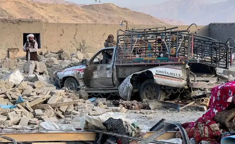 Afghanistan attacks on Pakistan captures 8 Pakistani posts