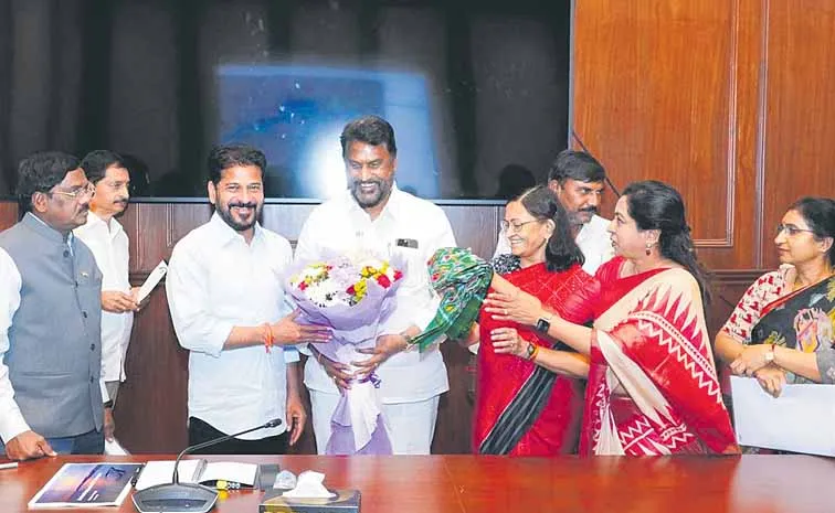 తల్లిదండ్రులకు తోడుగా..