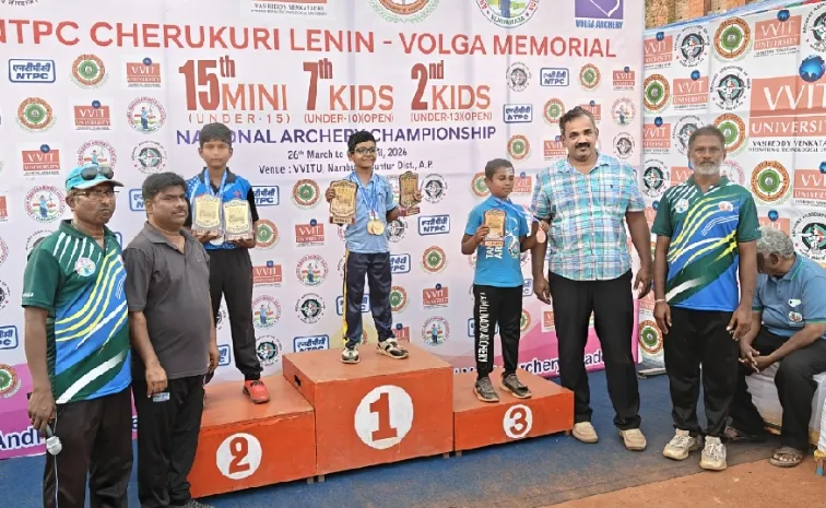 నికిత్‌ శ్రీ చక్రికి రజత పతకం