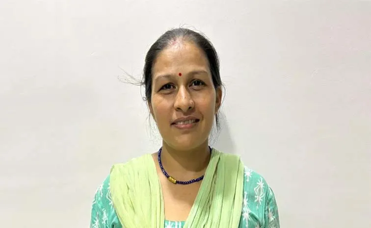 శాంతిలాంటి వాళ్లు ఎందరో..! ఏం జరిగినా..టెన్షన్‌గా పనికి వచ్చేయాలి..