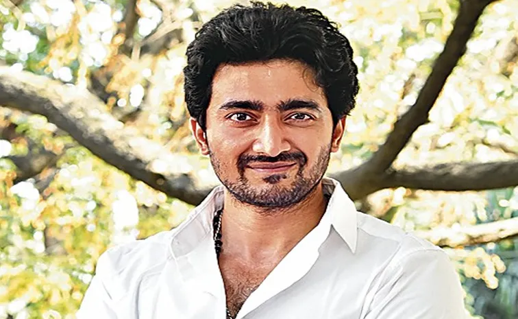 నేను పక్కా తెలుగు యాక్టర్‌ని : శ్రీనాథ్‌ మాగంటి 