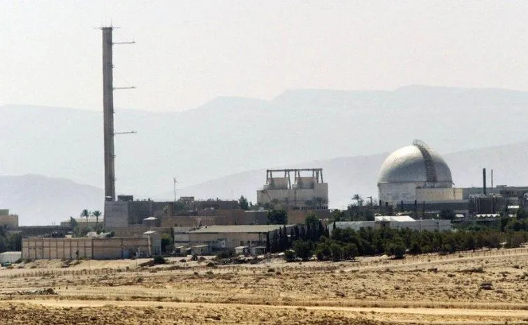 Iran threatens hit at Israel's Dimona nuke site7