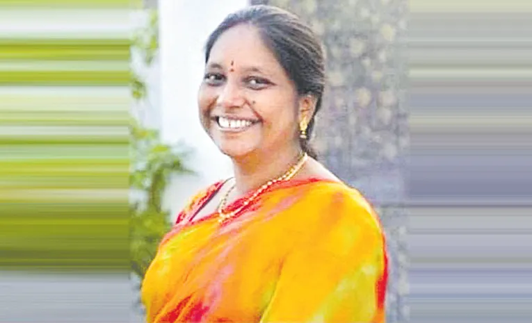 పెరిగిన అప్పులు.. బ్యాంకర్ల వేధింపులతో 