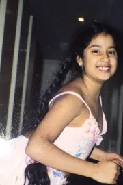 Star Actress Sister Shares Childhood Pics Goes Viral In Social Media2